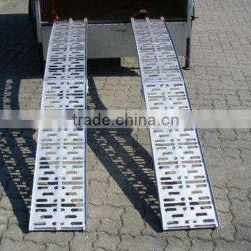 loading ramp with 750lbs capacity