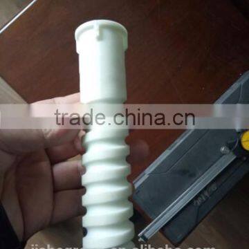 spear bolt socket