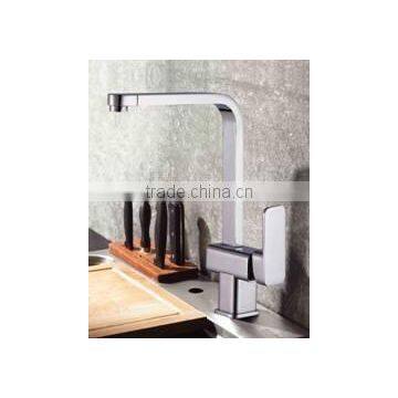 single-handled kitchen faucet