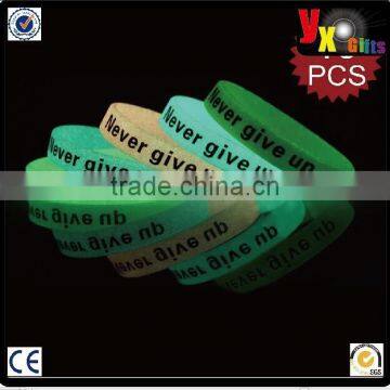 (Price/10 Pcs)GOGO Never Give Up Silicone Wristbands, Glow-in-the-dark Rubber Bracelets