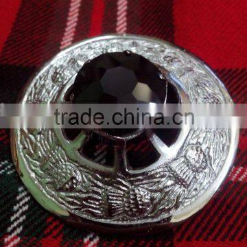 Piper Plaid Brooch With Black Stone In Chrome Finish Made Of Brass Material