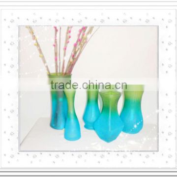 Glass vase with colorful effect