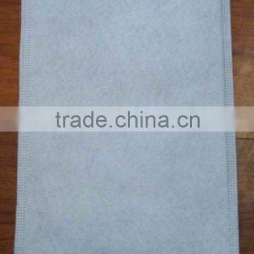 Disposable nonwoven gloves