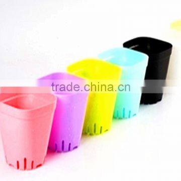 high quality and low price plastic flowerpot