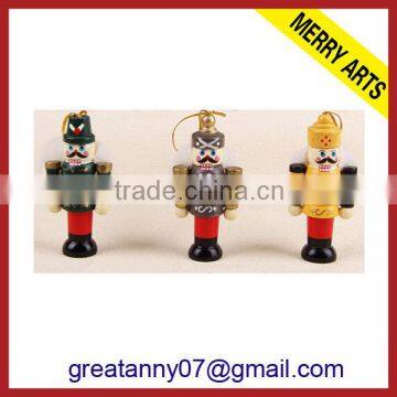 Popular mini crafts nutcracker outdoor&indoor nutcracker wholesale