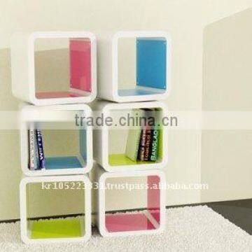 round corner cube shelf