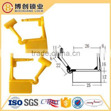 Plastic padlock seal for luggage