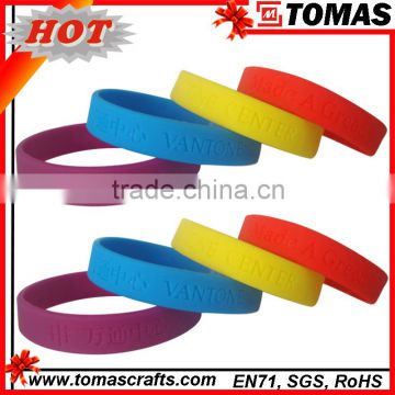 Factory price rfid chip dual Frequency Passive NFC/RFID Silicone Wrist Band / Bracelet