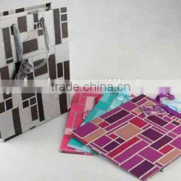 Foldable Gift Bag With Irregular Squares/ Shopping Bag photo-3