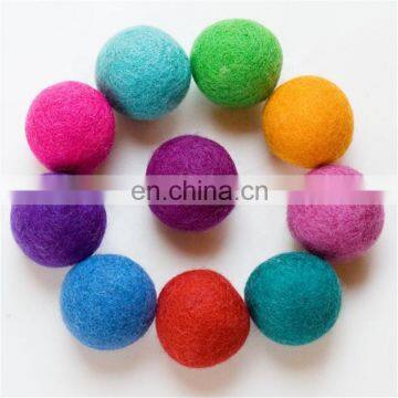 Amazon Hot Sale 5cm 6cm Diameter 100% Wool Felt Laundry Dryer Balls for Laundry