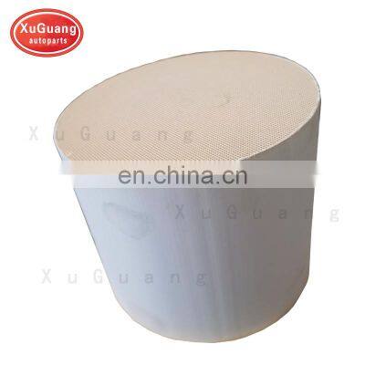 High Quality Round Ceramic Honeycomb Catalyst for Catalytic Converter 106*100 photo-3