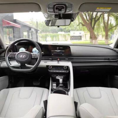 Hyundai ELANTRA photo-4