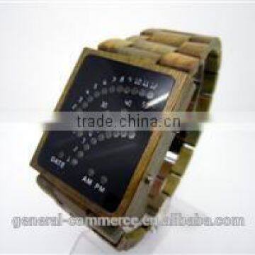 2016 New Design Square Case Wooden Watch