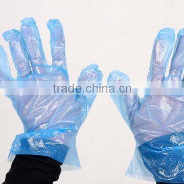 Disposable polyethylene glove