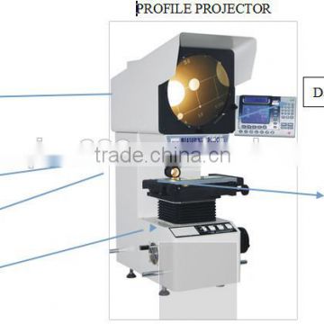 Vertical accuracy optical comparator