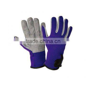 Fashion neoprene gloves for scuba diving