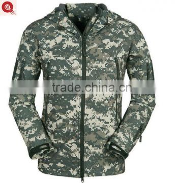 2016 men's sports jacket Outdoor sportswear Waterproof camo softshell army green men's winter jacket