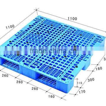 1100x1100mm Plastic Pallet with 6 iron bars inserted