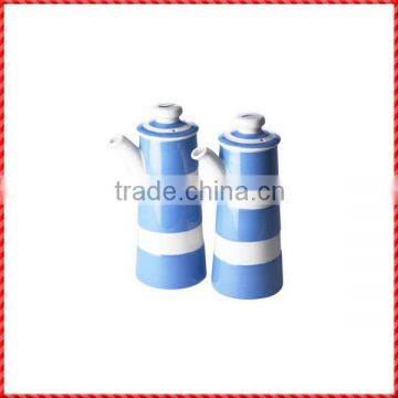 Useful custom glazed blue and white kitchen oil and vinegar jar set