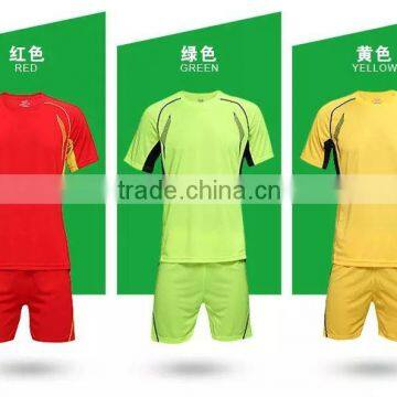 2016 new style dry fit breathalble soccer unifom in stock