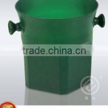 Plastic wine barrel with double wall handles