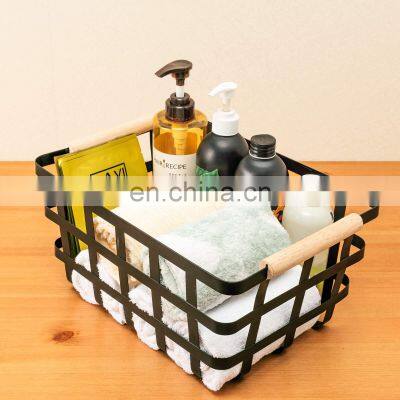 Wholesale Metal Wire Mesh Bathroom Kitchen Vegetable Food Toys Toilet Paper Black Storage Baskets Organizer With Wooden Handles photo-4