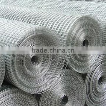 Welded Fence Mesh in 30m/roll width of 0.5 - 2.5m by Puersen in China