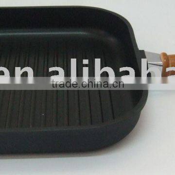 24cm Die Cast Aluminium Grill Pan with Wooden Handle