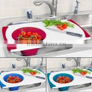 Plastic chopping board