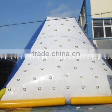 2015 new design inflatable amusement park