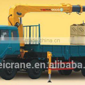 hand operated lifting equipment on truck, Model No.:SQ16S5, 16ton truck crane with telescopic booms.