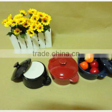 2014 Round High Quality Two Handles Colored Ceramic Bakeware Plate Set photo-4