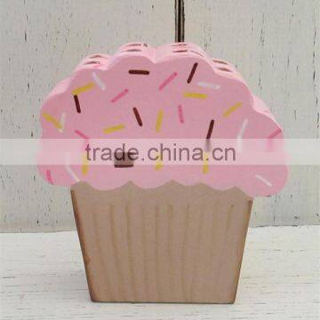 Hot sell wooden pink Cupcake Pencil Holder Crayon Holder Office made in China