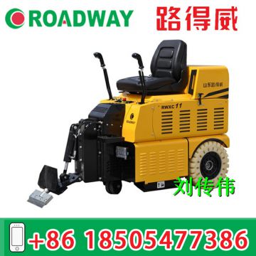 Ride-on scraper RWXC31