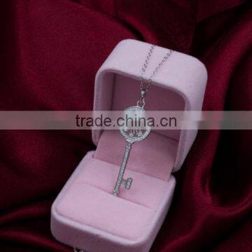 latest wholesale 925 sterling silver key pendant necklace for ladies