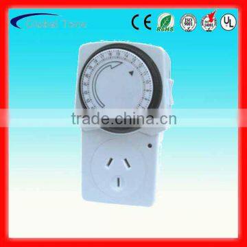 GT3-2605 Australian style mechanical timer with socket