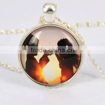 Latest Design Alloy Pendent Jewelry Gift Silver Necklace