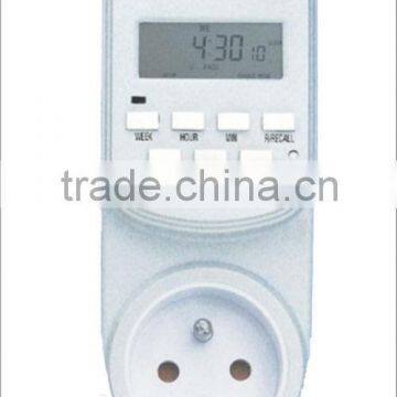 Programmable digital timer with rechargeable Ni-MH battery