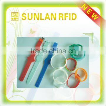 Tracking Chip Adjustable Silicon RFID Wristband photo-2