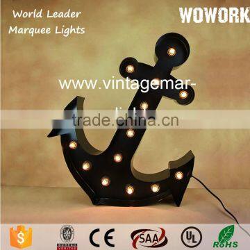 Lively Anchor Rusty Light