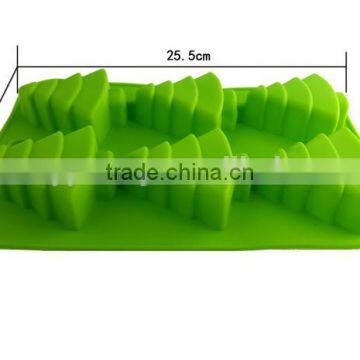11032 Fashion Colored Christmas Tree Leaf-shape Silicone Cake Mould photo-6