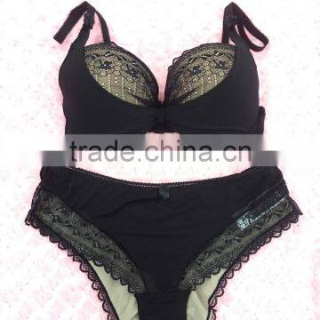 Women Fashion Design Fancy Lace Sexy Bra and Panty Set photo-6