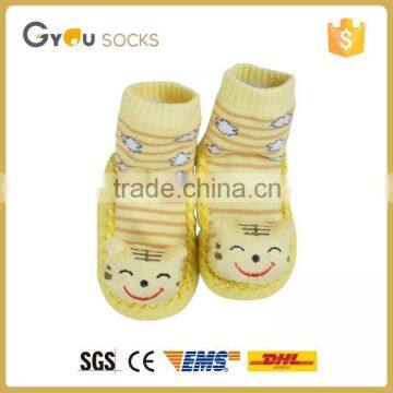OEM Service hot selling anti slip baby cute socks for 1-2 years old