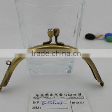 Factory Price Bronze 11.7*5.3cm Double Metal Coin Purse With Diamond for Ladies Handbags China Manufacturer photo-2