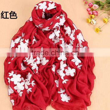 Hot Selling Korea Popular Elegant Flower Embroidery Cotton Pashmina Scarf