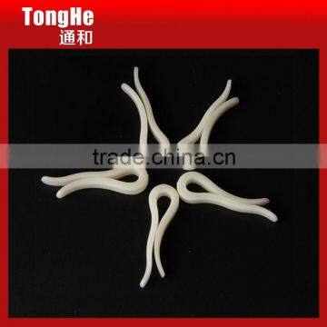 White plastic garment packing clip without teeth