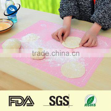 Silicone pastry mat with measurements
