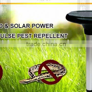 Ultrasonic pest snake mosquito repeller for garden with solar light