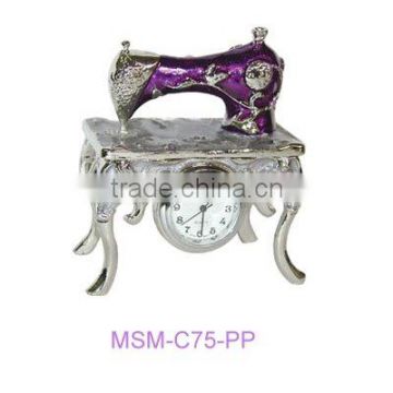 Miniature sewing machine with 4-legged stand & quartz clock