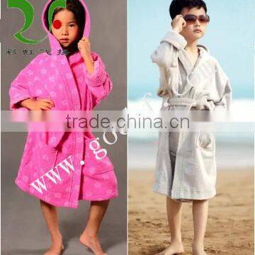 Soft 100% Cotton Pure Color Hooded Bathrobe for Kids photo-5